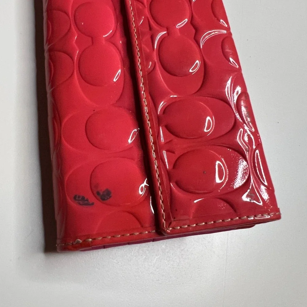 Coach Gallery Tote & Wallet Set – Red Patent Leather Embossed Signature, Style